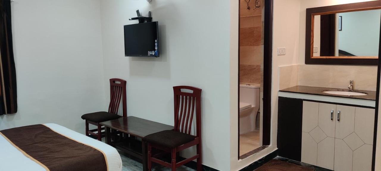 Rmc Travellers Inn Chennai Exterior photo