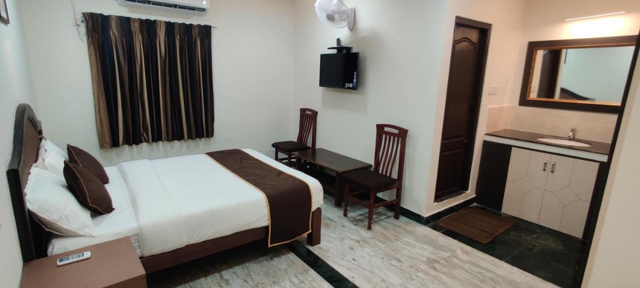 Rmc Travellers Inn Chennai Exterior photo