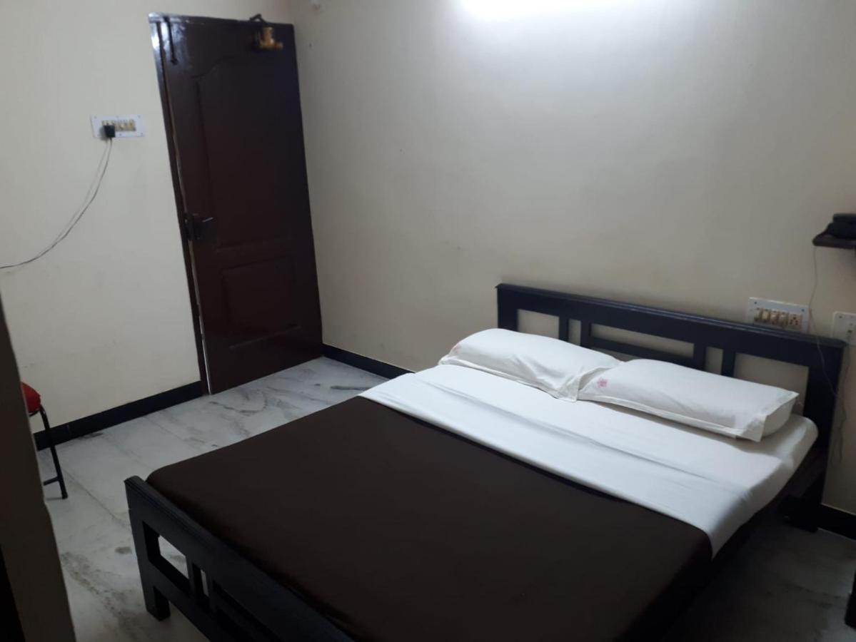 Rmc Travellers Inn Chennai Exterior photo