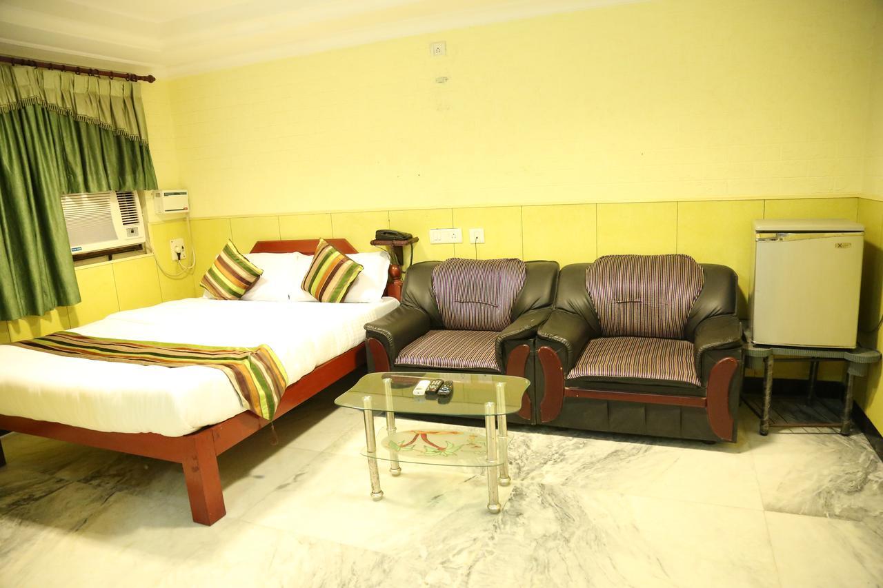 Rmc Travellers Inn Chennai Exterior photo